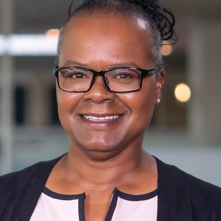 Toni Midderhoff Miller Headshot