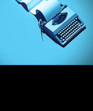 Journalistic content | blue typewriter